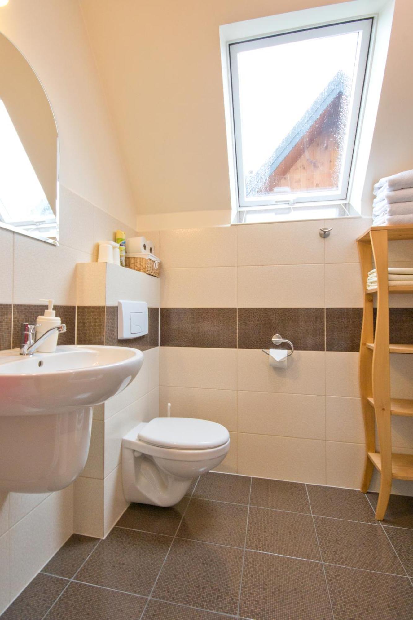Apartamenty Trojaki Przy Termach - Banska Nizna Стая снимка