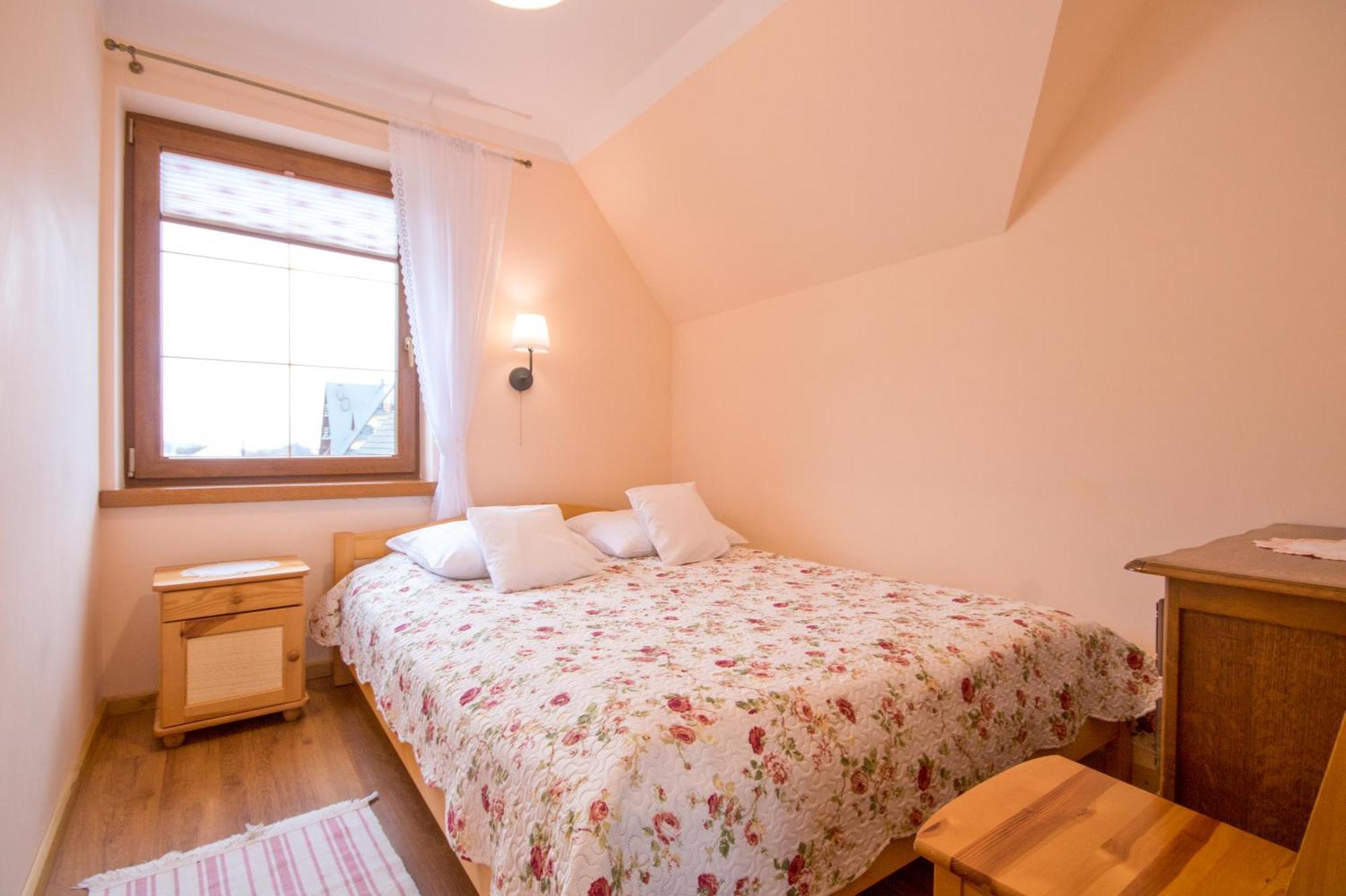 Apartamenty Trojaki Przy Termach - Banska Nizna Стая снимка